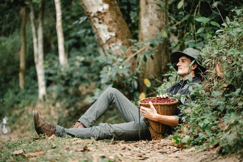 TRAVEL WORKOUTS: FITNESS TIPS FOR TRAVELERS