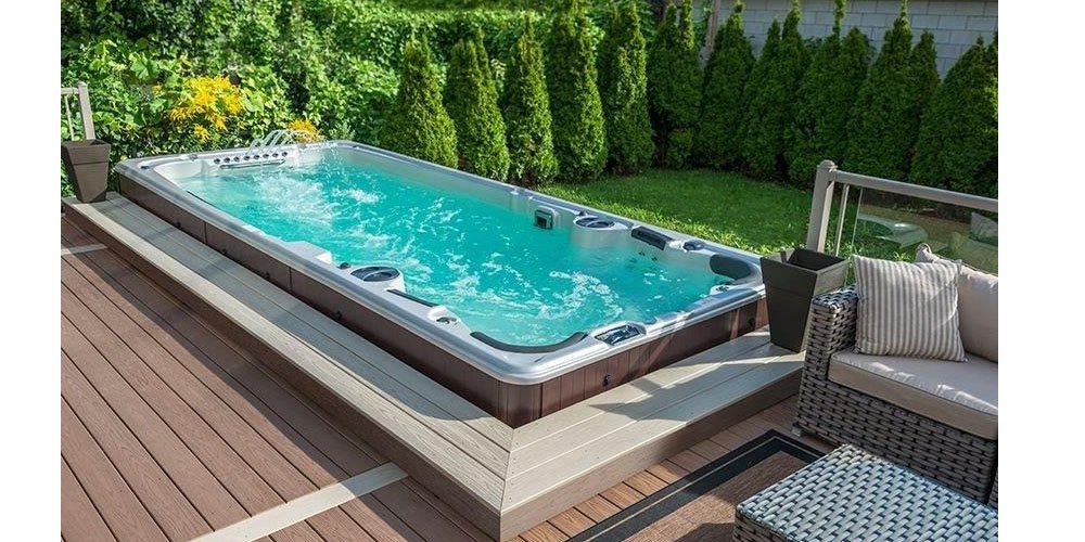 What You Need To Know About Factory Hot Tubs